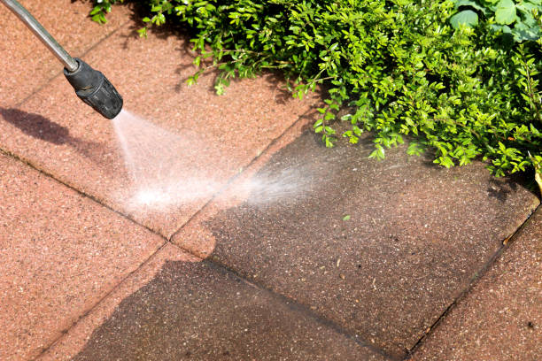 Why Choose Our Certified Pressure Washing Experts for Your Project Needs in Myrtle Grove, FL?